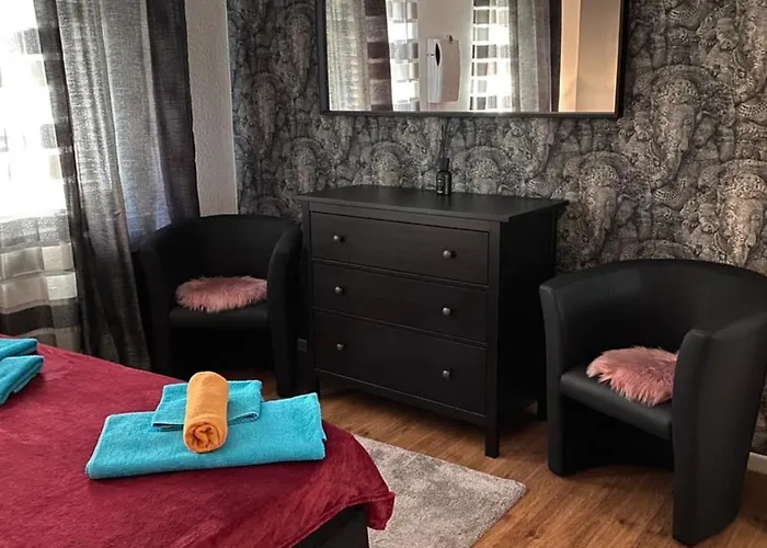 Modernes 3 Zimmer Apartment Im Jugendstilhaus